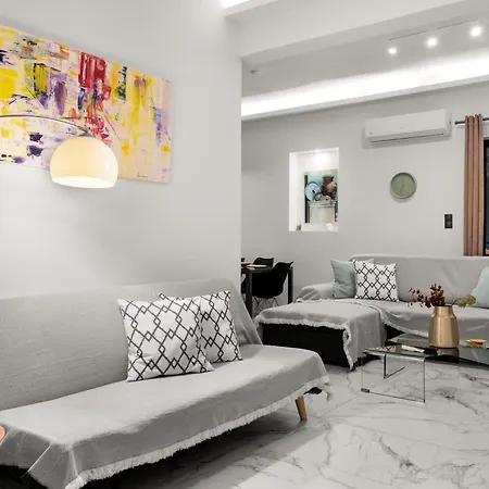 Luxury Apartment In Glyfada-3